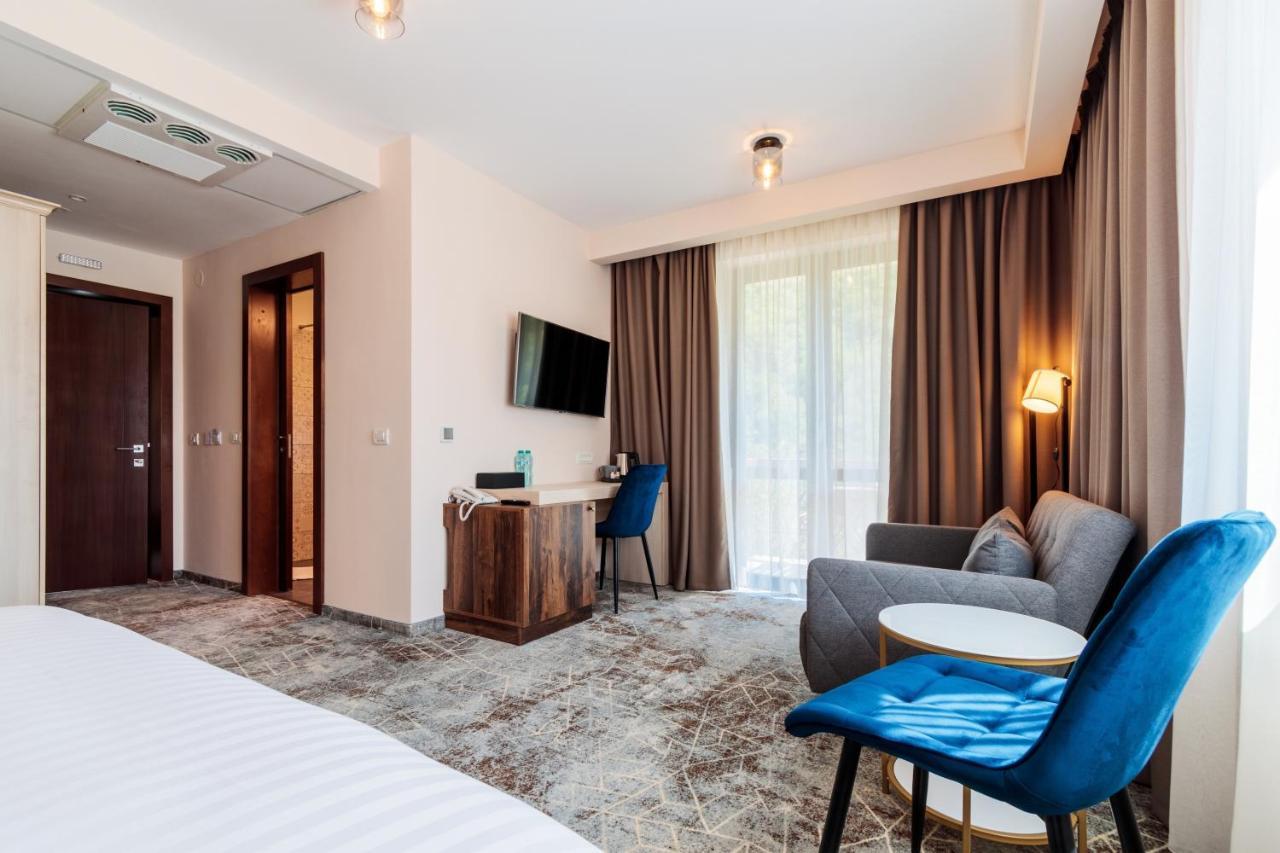 River Hotel & Spa Călimăneşti Exteriör bild
